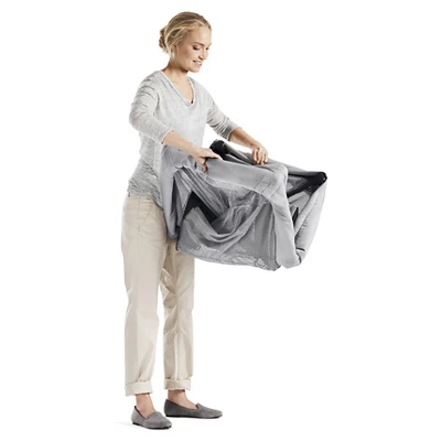 Babybjorn BABYBJÖRN Travel Crib Light - Light Silver 3 Babybjorn BABYBJÖRN Travel Crib Light - Light Silver