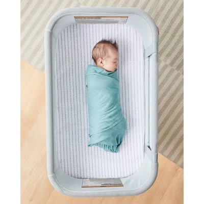 Skip Hop Cozy-Up 2-in-1 Bedside Sleeper & Bassinet 4 Skip Hop Cozy-Up 2-in-1 Bedside Sleeper & Bassinet - Image 2