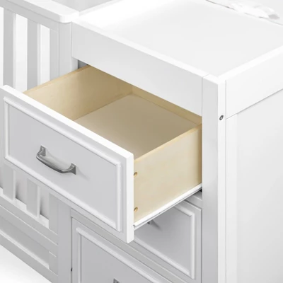 DaVinci Charlie 4-in-1 Convertible Crib & Changer 8 DaVinci Charlie 4-in-1 Convertible Crib & Changer - Image 6