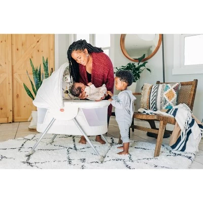 Tiny Love Love 2-in-1 Deluxe Take-Along Bassinet 3 Tiny Love Love 2-in-1 Deluxe Take-Along Bassinet