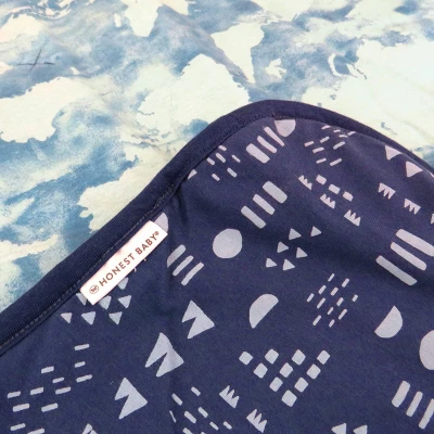 Honest Baby Organic Cotton Lightweight Knit Quilt - Watercolor World 4 Honest Baby Organic Cotton Lightweight Knit Quilt - Watercolor World - Image 2