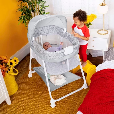 Bright Starts Disney Baby Winnie The Pooh Soothing Baby Bassinet - Slumber Party 4 Bright Starts Disney Baby Winnie The Pooh Soothing Baby Bassinet - Slumber Party - Image 2