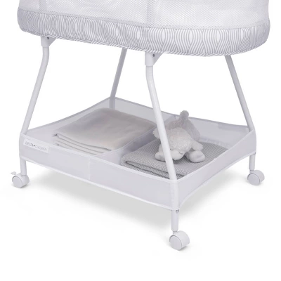 Delta Children Curve Bassinet - White And Gray 7 Delta Children Curve Bassinet - White And Gray - Image 5